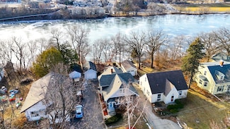 137 Riverside Dr NE, Saint Cloud, MN 56304