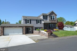 39 Lewis St, Feasterville Trevose, PA 19053