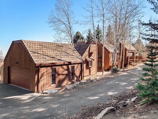 21689 Cabrini Blvd, Golden, CO 80401