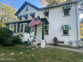 8 Newman St, Keansburg, NJ 07734