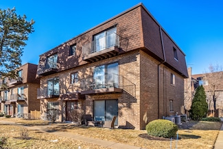 9616 Bianco Terrace Unit C, Des Plaines, IL 60016