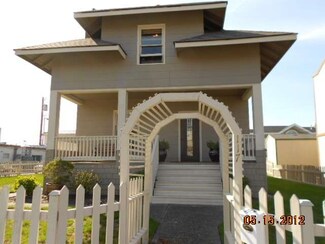 117 4th Ave N, Edmonds, WA 98020