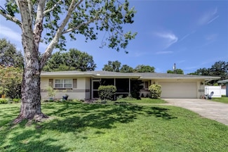 1868 Lombardy Dr, Clearwater, FL 33755