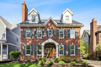 720 S Waiola Ave, La Grange, IL 60525