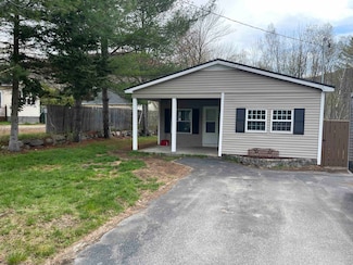 24 Ray St, Gorham, NH 03581
