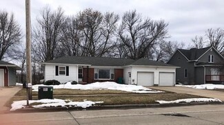 508 8th Ave NE, Waseca, MN 56093