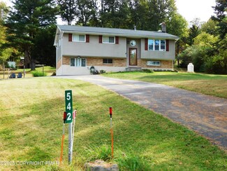 542 Frantz Rd, Brodheadsville, PA 18322