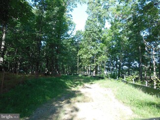 14891 Wrights Ln, Waterford, VA 20197