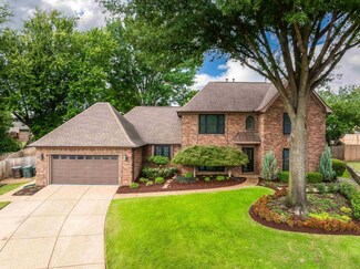 6295 Hawks Call Ln, Memphis, TN 38135