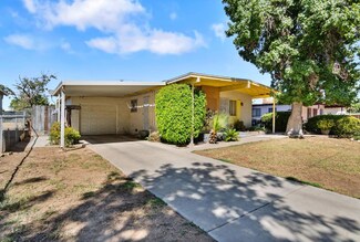 326 W Strother Ave, Fresno, CA 93706