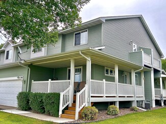 7749 Palisades Ave NE, Elk River, MN 55330