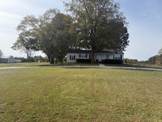 5557 Dripping Springs Rd, Smiths Grove, KY 42171