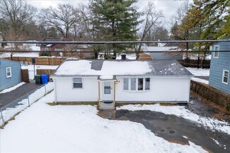 39 Blanding St, Indian Orchard, MA 01151