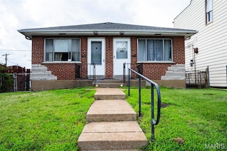 4633 Morganford Rd, Saint Louis, MO 63116