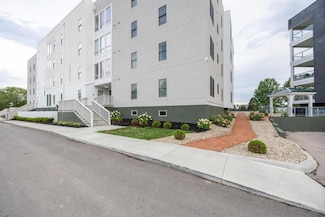 5211 Highpointe Lakes Dr Unit 7105, Westerville, OH 43081
