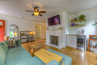 3704 Charleswood Ave, Memphis, TN 38122