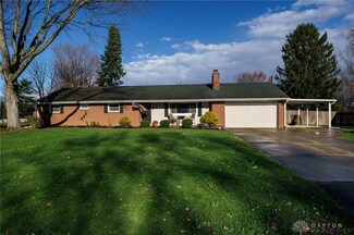 824 Fawcett Dr, Beavercreek, OH 45434