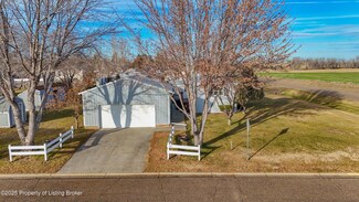 114 Cottage St, Gladstone, ND 58630