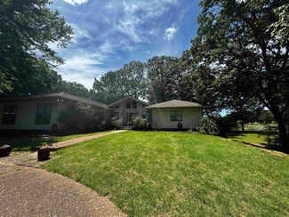27 Country Club Cir, Searcy, AR 72143