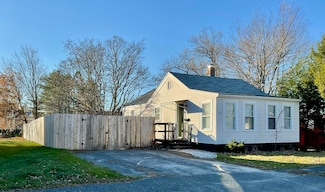 17 Poulin St, Winslow, ME 04901