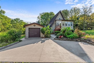 255 Prospect St, Grafton, OH 44044