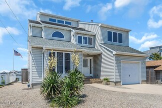 505 Bayview Dr, Toms River, NJ 08753