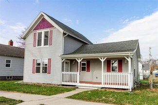 1218 8th St NW, Cedar Rapids, IA 52405