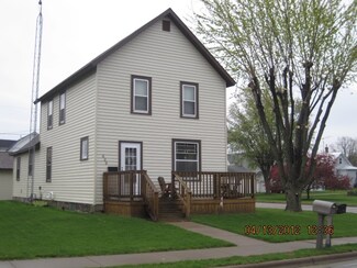 620 S Madison St, Cuba City, WI 53807