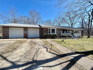 16892 Beaufort Rd, Crocker, MO 65452