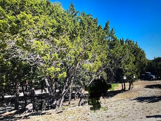 240 Pecos Rd, Lake Medina Shores, TX 78003