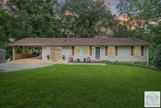 9658 Abram Penn Hwy, Patrick Springs, VA 24133