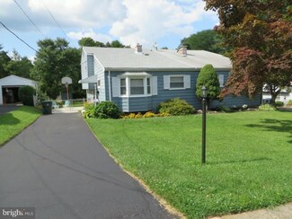 1410 White Owl Rd, Abington, PA 19001