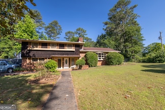 6214 Crestview Dr SE, Covington, GA 30014