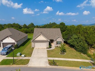 7475 Chaco St SE, Owens Cross Roads, AL 35763