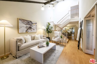 4628 Maytime Ln, Culver City, CA 90230