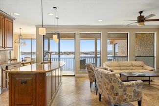 401 E Pearl St Unit 2303, Granbury, TX 76048