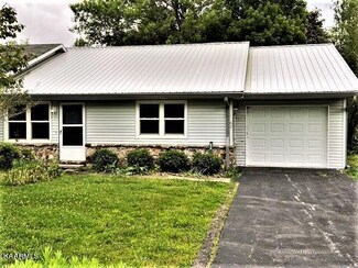 63 Wood Ln, Sparta, TN 38583