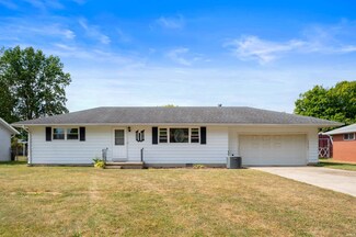 3907 S Larry Ln, Muncie, IN 47302