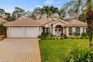 2952 Lone Pine Ln, Naples, FL 34119