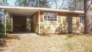 4352 Ridgewood Cir, Jackson, MS 39211