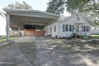 613 Maumus St, New Iberia, LA 70560