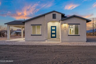 7915 S Cardinal Ave, Tucson, AZ 85746