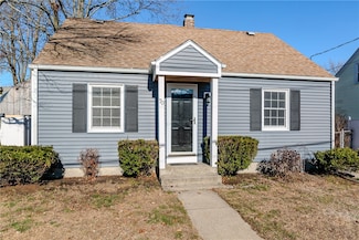 70 Archer St, Pawtucket, RI 02861