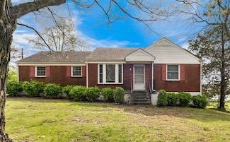 1748 Gateway Ln, Clarksville, TN 37043