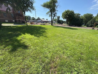 49 S Herring St, Appleton, MN 56208