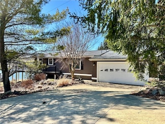 47313 Tomahawk Dr, Negley, OH 44441