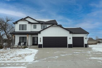 2851 Dunlap Ln SE, Rochester, MN 55904