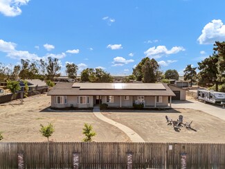 5916 W Caldwell Ave, Visalia, CA 93277