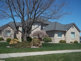 18973 Calypso Dr, Macomb, MI 48044