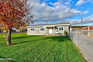 2121 S 6th Ave, Yakima, WA 98903